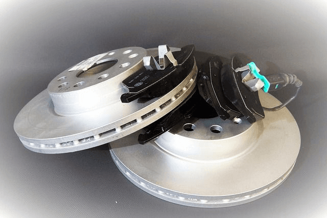 Disques et plaquettes arrière (changement)